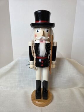 Classic Black and White Chimmney Sweeper Nutcracker Figurine